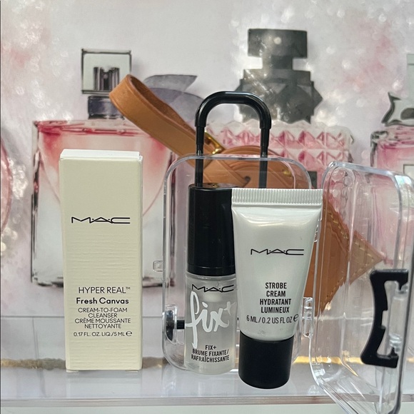 MAC Cosmetics Hyper Real Cleanser 5ml.,Set ,Strobe Cream 6ml.w,MAC fix spray5ml. - Picture 1 of 4
